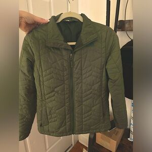 Lightweight women’s north face zip up jacket size M